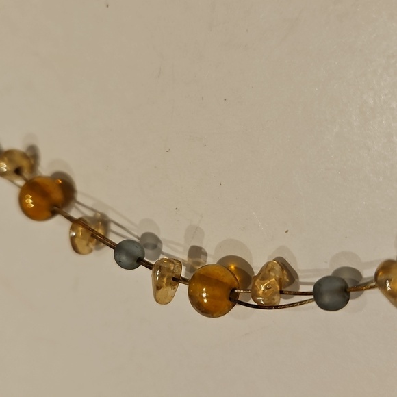 GIVENCHY Soft Pinks, Blues & Gold Glass Beads On Goldtone Wire Dainty Necklace - Picture 8 of 11